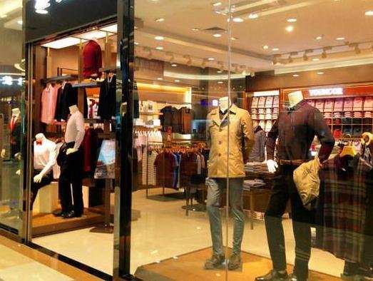 服装店进特价的衣服好吗?韩国衣服网上进货渠道和批发市场哪个好?