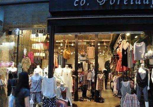 开胖女人时尚服装店在哪里进的衣服好看?胖美人服饰进货渠道在那?