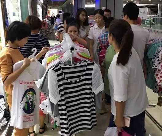 请问郑州江湖地摊棉袄批发市场在哪里?童装货源哪拿货价低便宜?