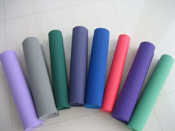 上海tpe_pu_nb和硅胶材质的瑜伽垫价位怎么样?品质对比哪个好?