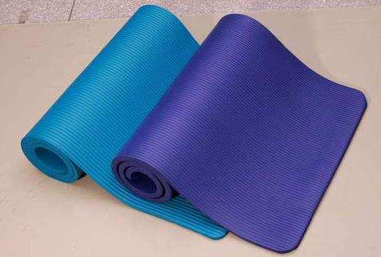 运动垫_防潮垫_褥子跟泡沫地垫与瑜伽垫和普通的床垫有什么区别?