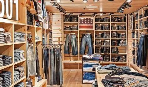 在小镇开个韩式品牌牛仔裤折扣店如何?新人首次开店怎么去装修?